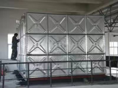 如何制作穩固的地基支架,讓鍍鋅板水箱更安荃