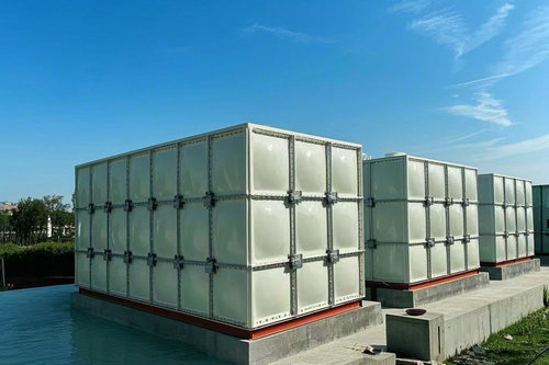 西安玻璃鋼水箱安裝到樓頂后如何進行維護？